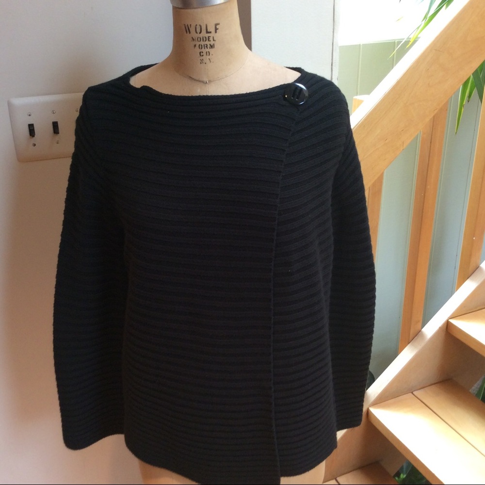 Sweater - Picture 2 of 7